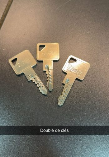 Création de clés, badges, télécommandes